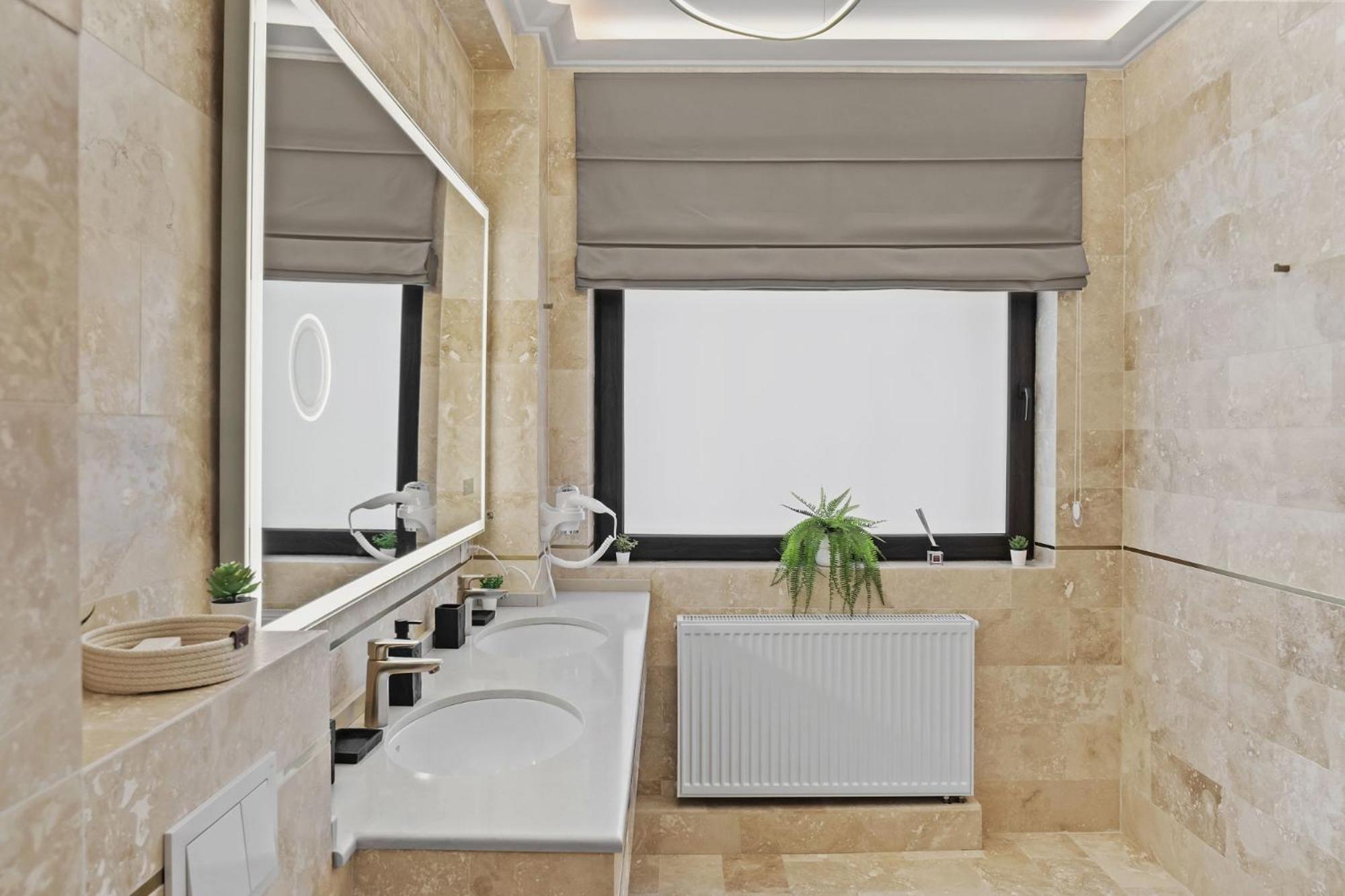 Central Two Rooms Apartment The Paradise Of Lights Bucureşti Exterior foto